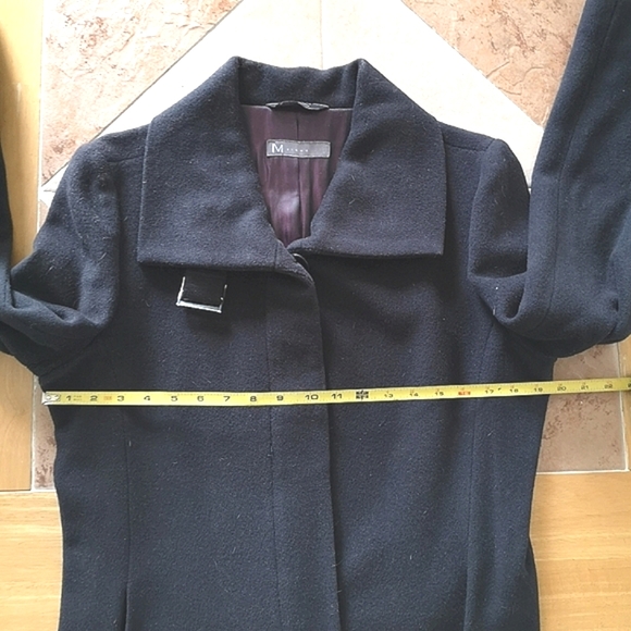 Coat - Picture 6 of 6